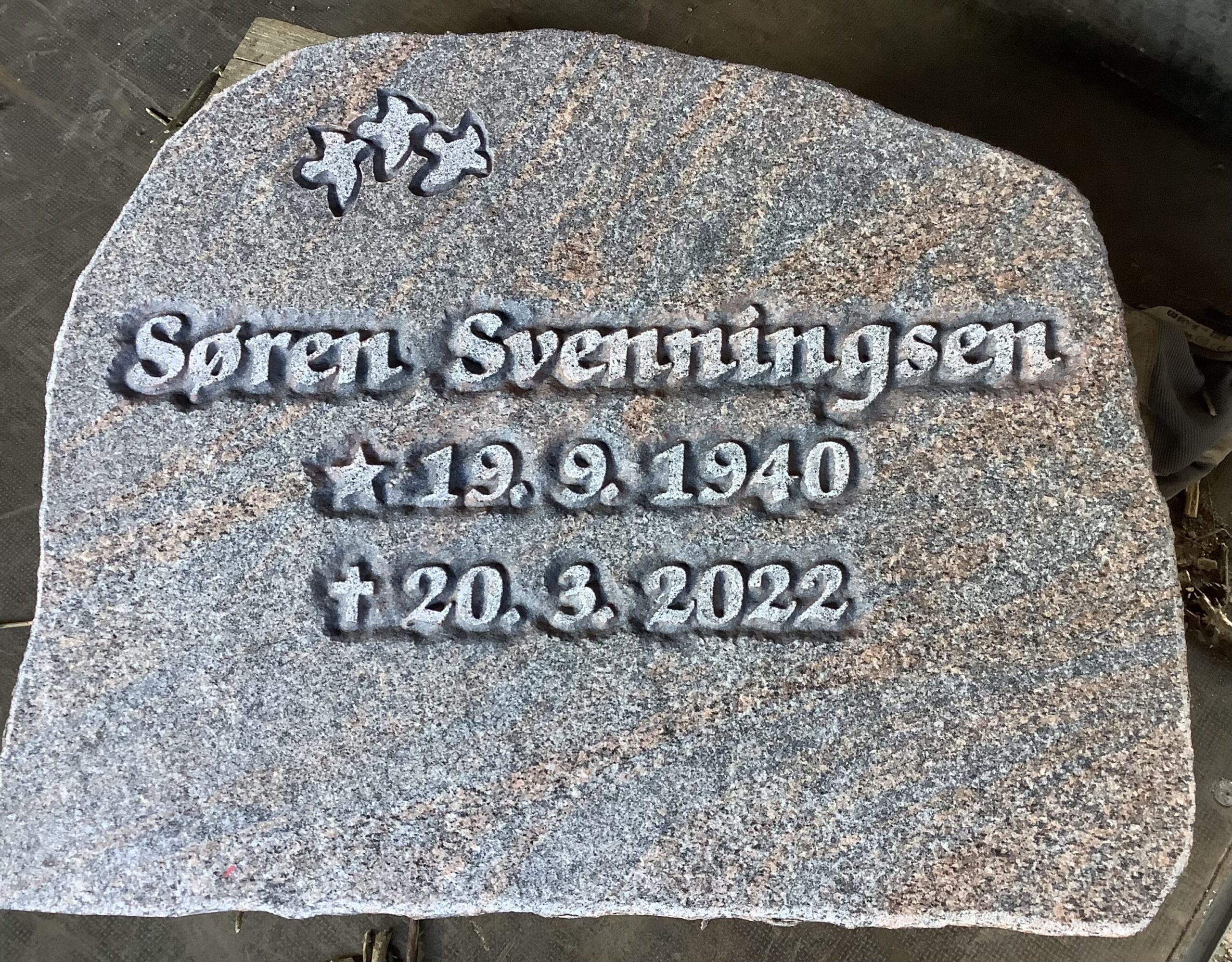 Fremhuggede med tre duer